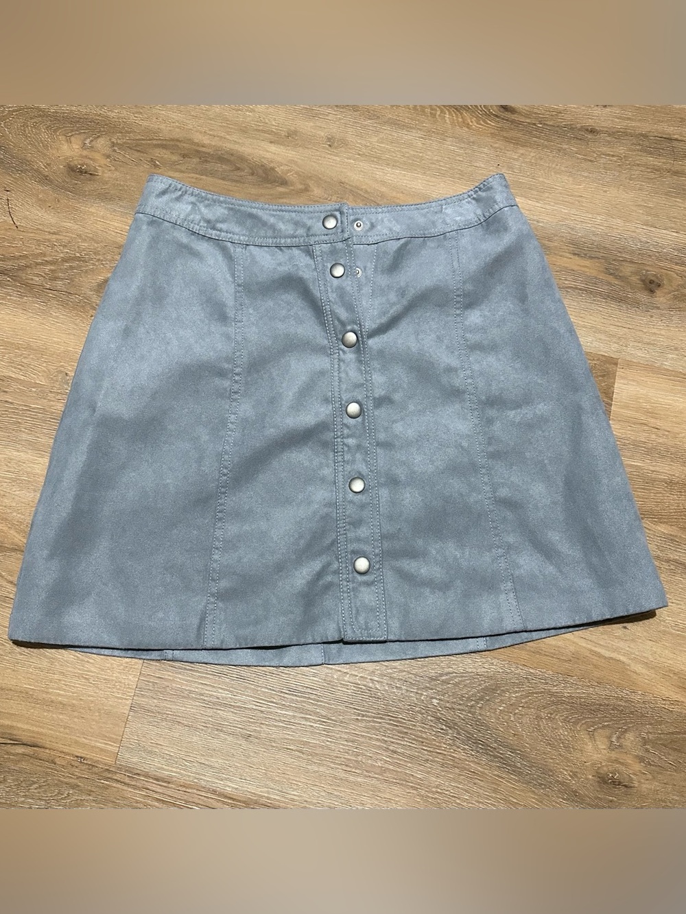 EUC H&M Divided Brand Suede Mini Skirt in US Size 6